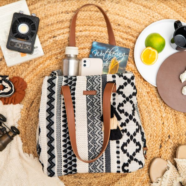 Canvas Utility Shoulder Bag - Image 3
