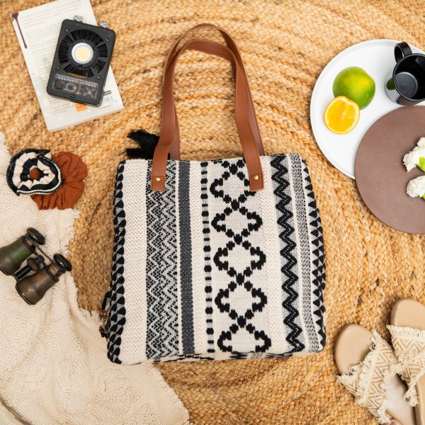 Canvas Utility Shoulder Bag - Image 2