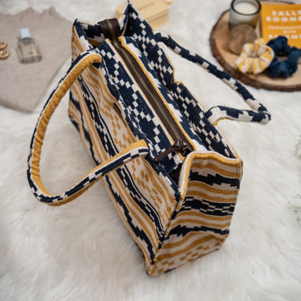Colorblock Leather Tote - Image 5