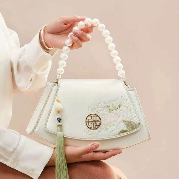 Croc-Embossed Box Bag - Image 4