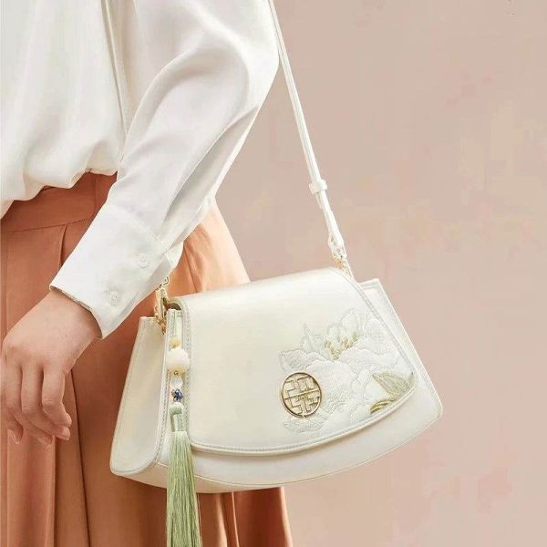 Croc-Embossed Box Bag - Image 3