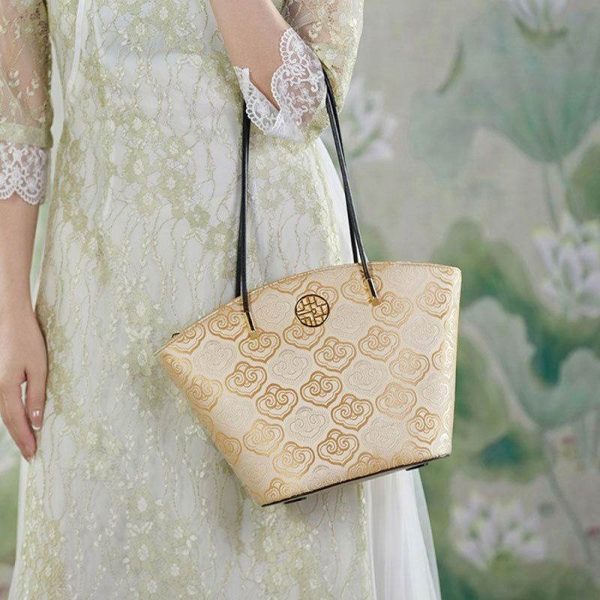 Glitter Mesh Mini Circle Bag - Image 2