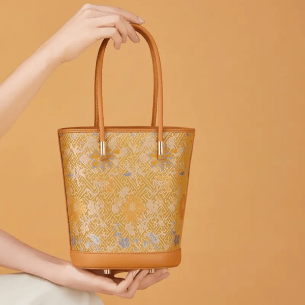 Smooth Leather Frame Bag - Image 3