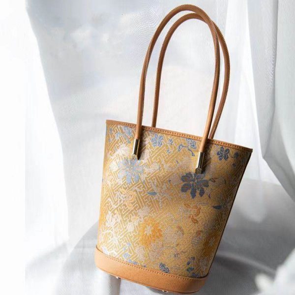 Smooth Leather Frame Bag - Image 2