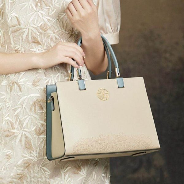 Raffia Fringe Oversized Tote - Image 4