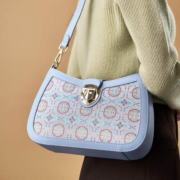 Minimalist Leather Shopper - Image 4
