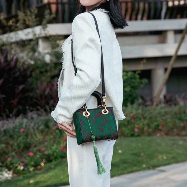 Smooth Leather Saddle Bag - Image 4