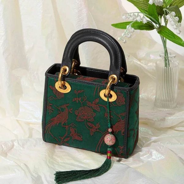 Smooth Leather Saddle Bag - Image 3